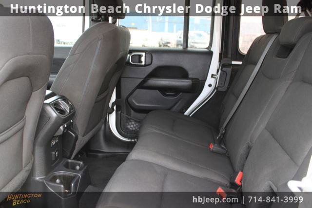 Used 2023 Jeep Wrangler Sahara image 38