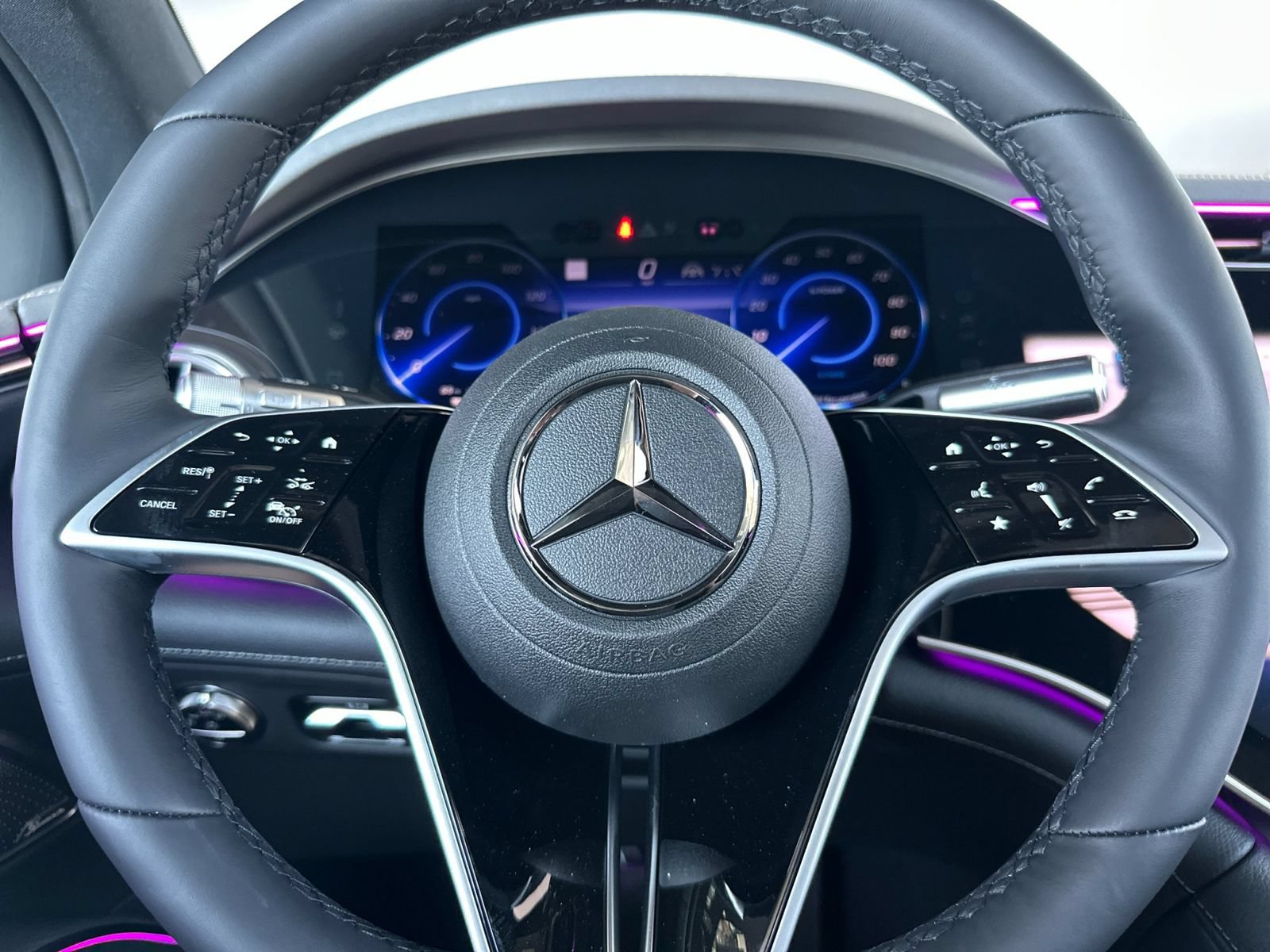 New 2026 Mercedes-Benz EQS 400 4MATIC SUV image 26