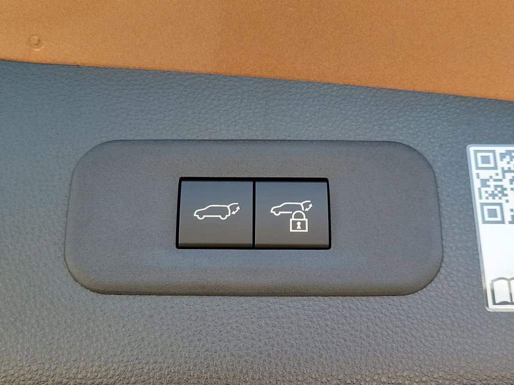 New 2026 Toyota Crown Signia AWD/4WD image 11