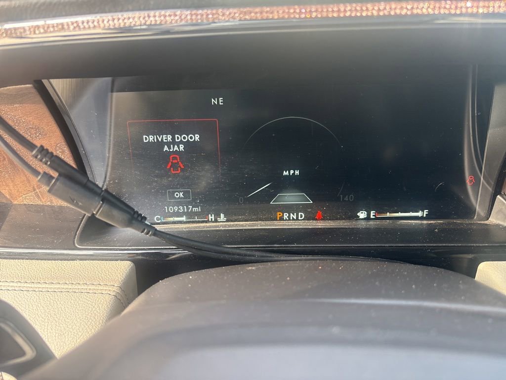 Used 2019 Lincoln Navigator L Reserve AWD/4WD image 5
