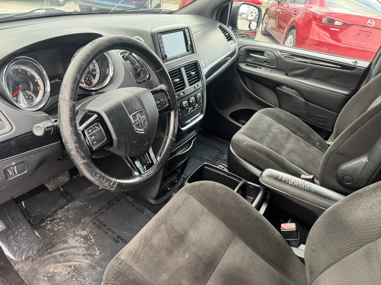 Used 2018 Dodge Grand Caravan SE FWD image 8