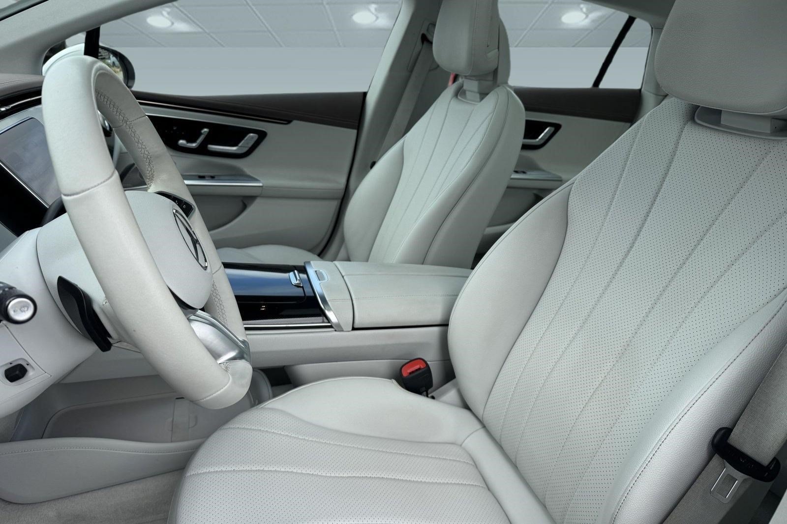 Used 2024 Mercedes-Benz EQE 350+ Sedan image 5