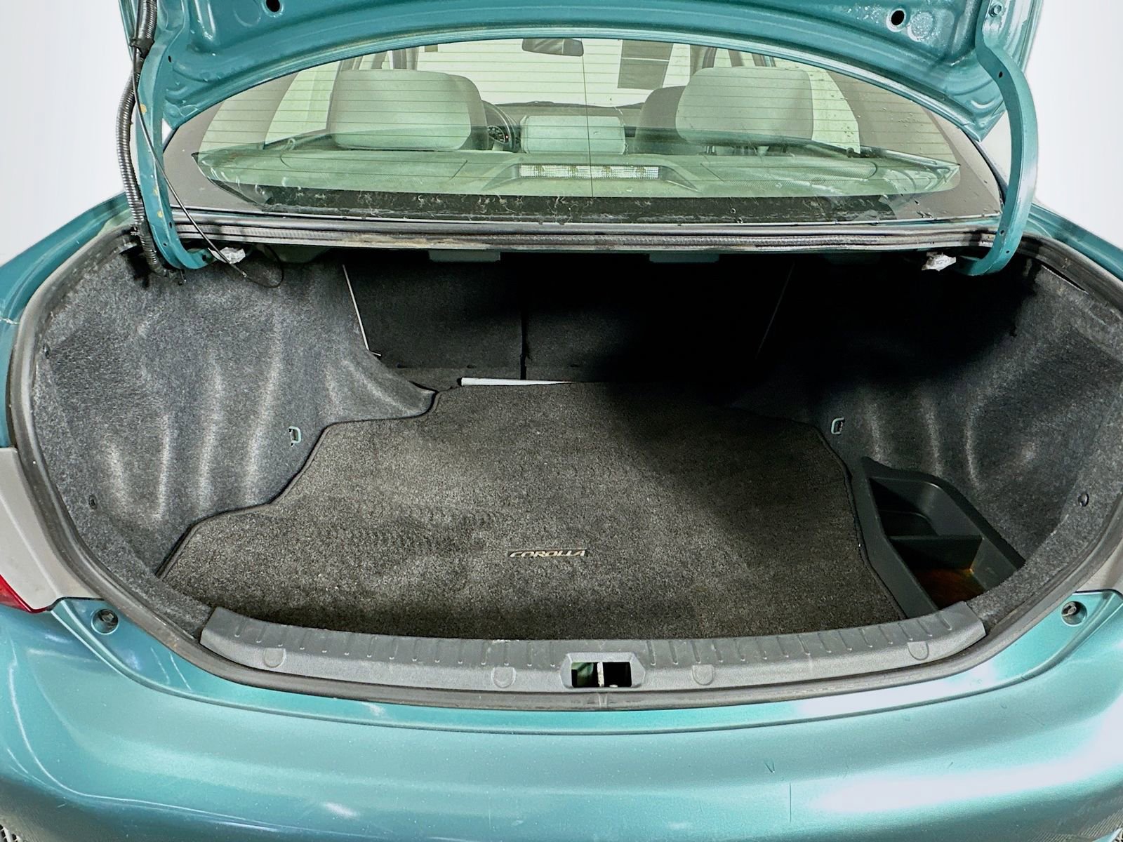 Used 2010 Toyota Corolla LE image 23