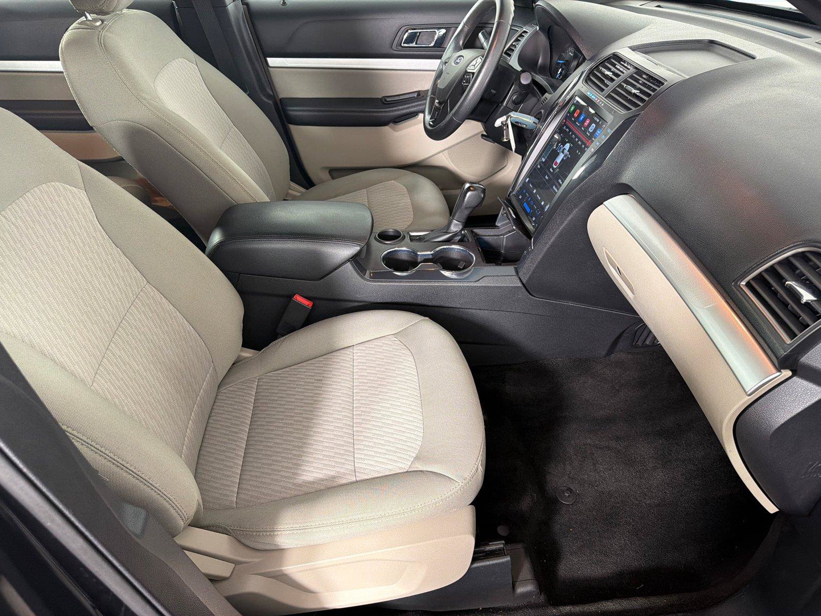 Used 2018 Ford Explorer FWD image 13