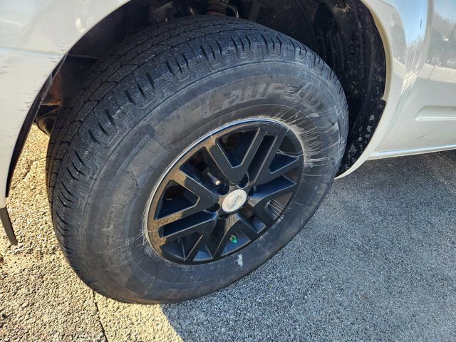 Used 2019 Nissan Frontier SV image 22