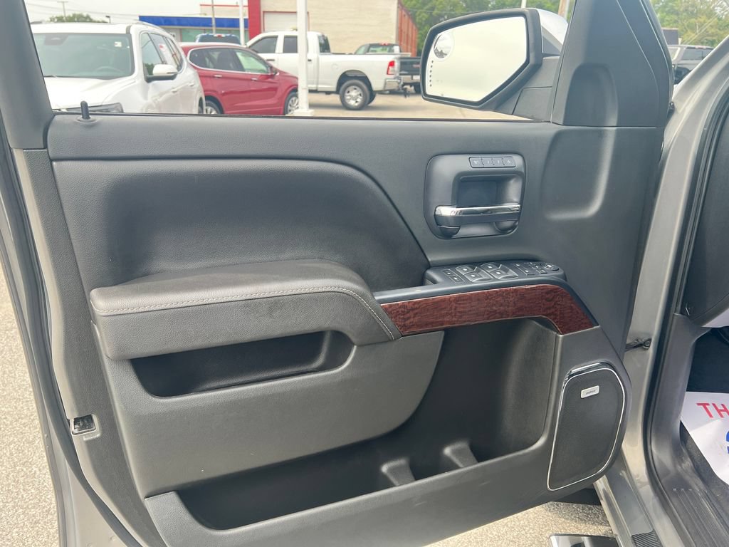 Used 2017 GMC Sierra 1500 SLT w/ SLT Premium Package AWD/4WD image 15