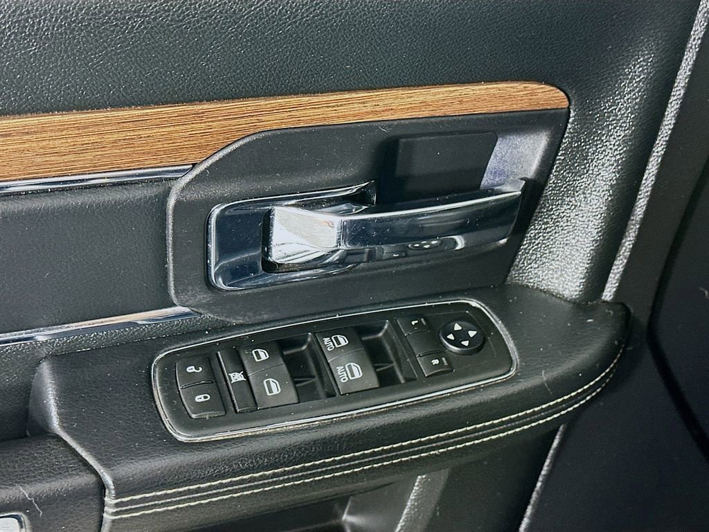 Used 2015 RAM 1500 Laramie w/ Convenience Group AWD/4WD image 21