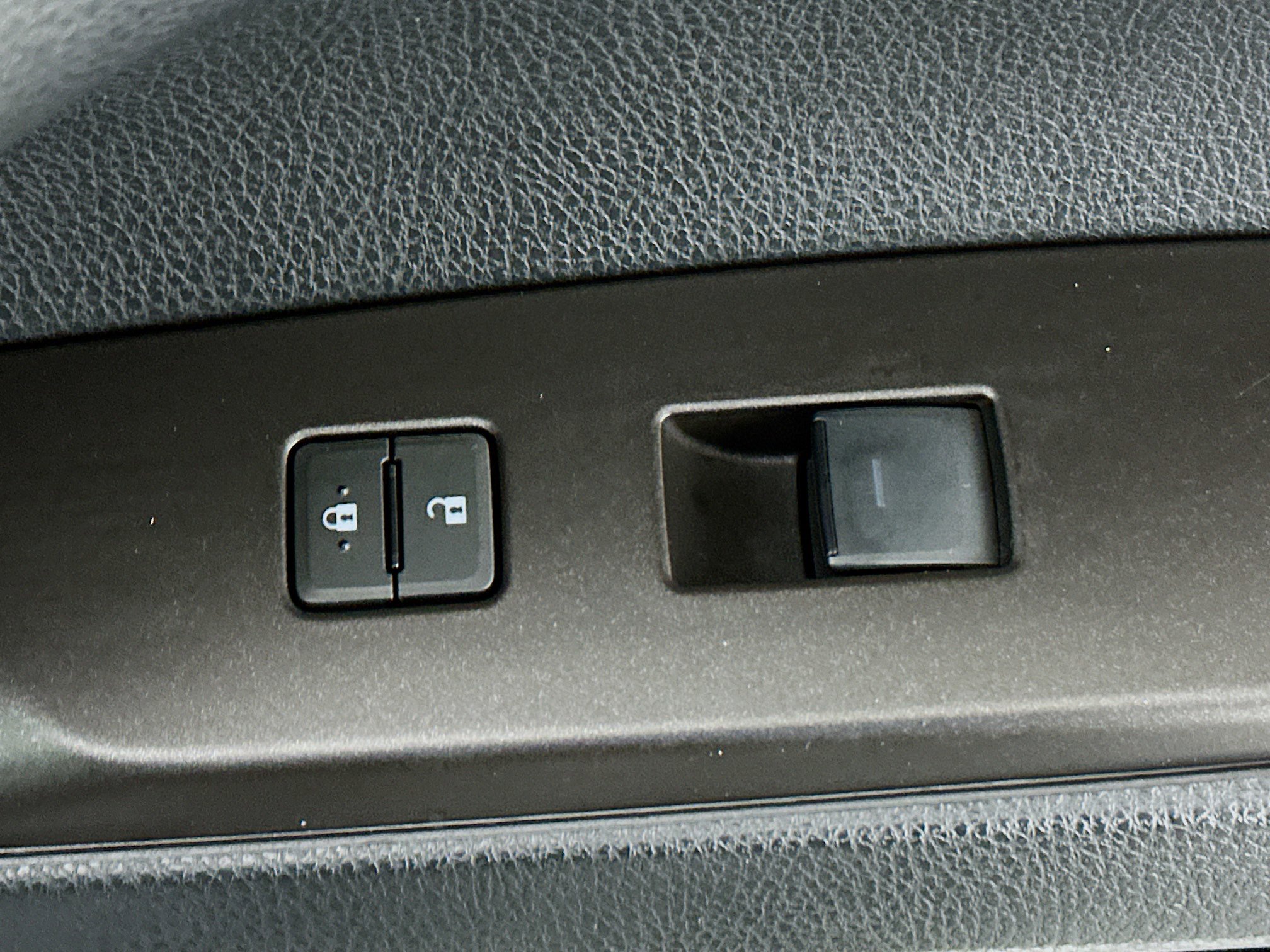 Used 2024 Toyota Camry SE FWD image 27