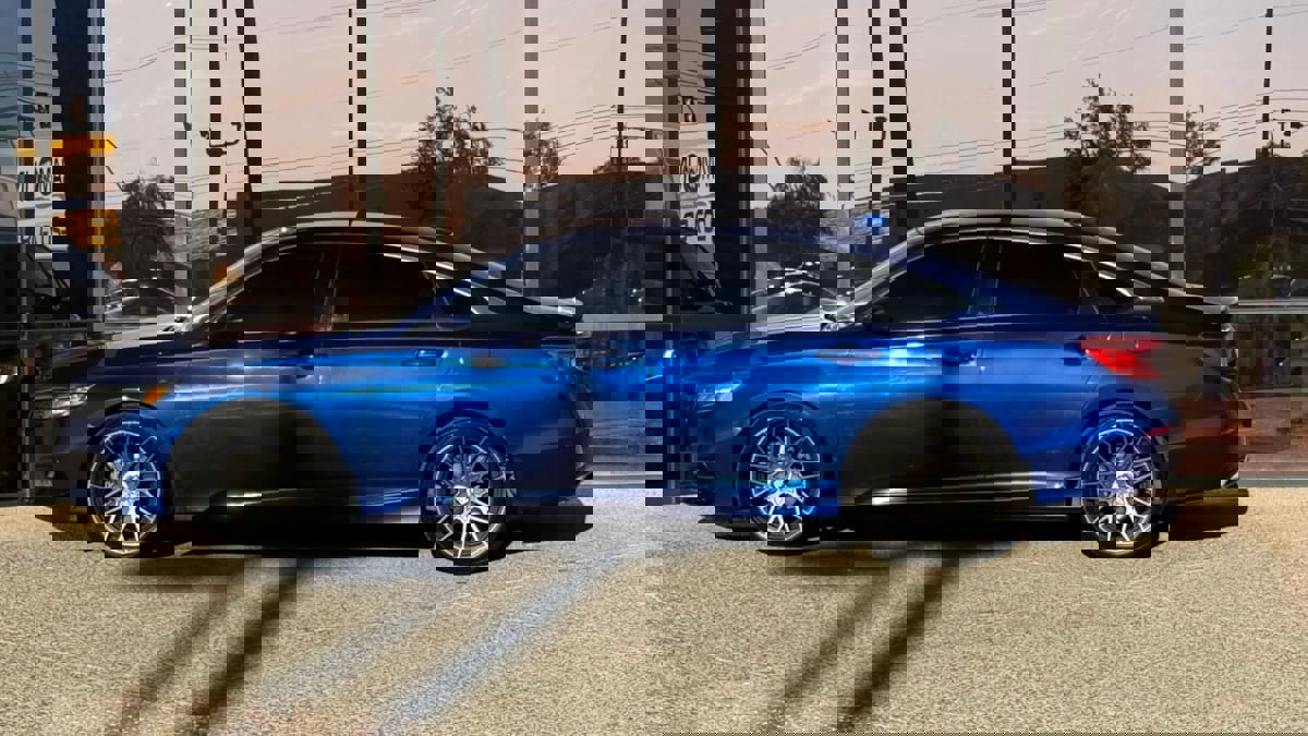 Used 2019 Honda Accord Sport image 4