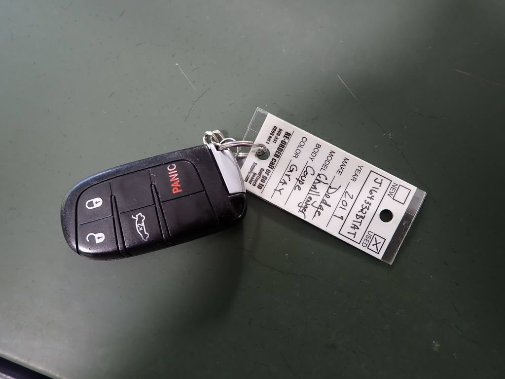Used 2019 Dodge Challenger SXT RWD image 37