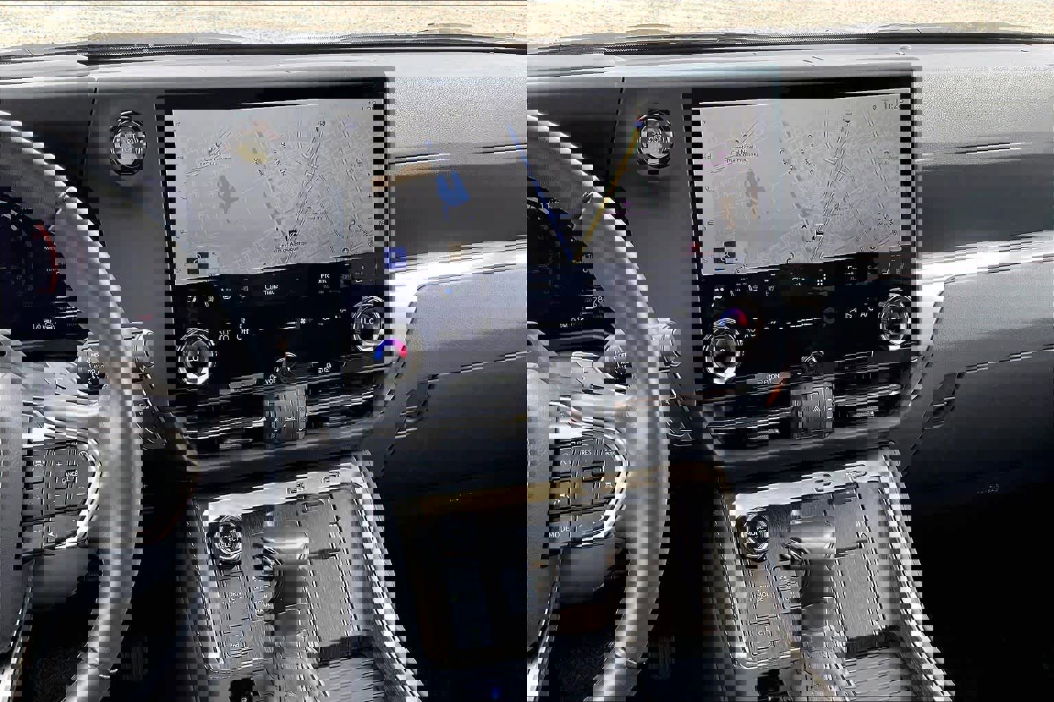 Certified 2024 Lexus GX 550 w/ Accessory Package (2T) image 7