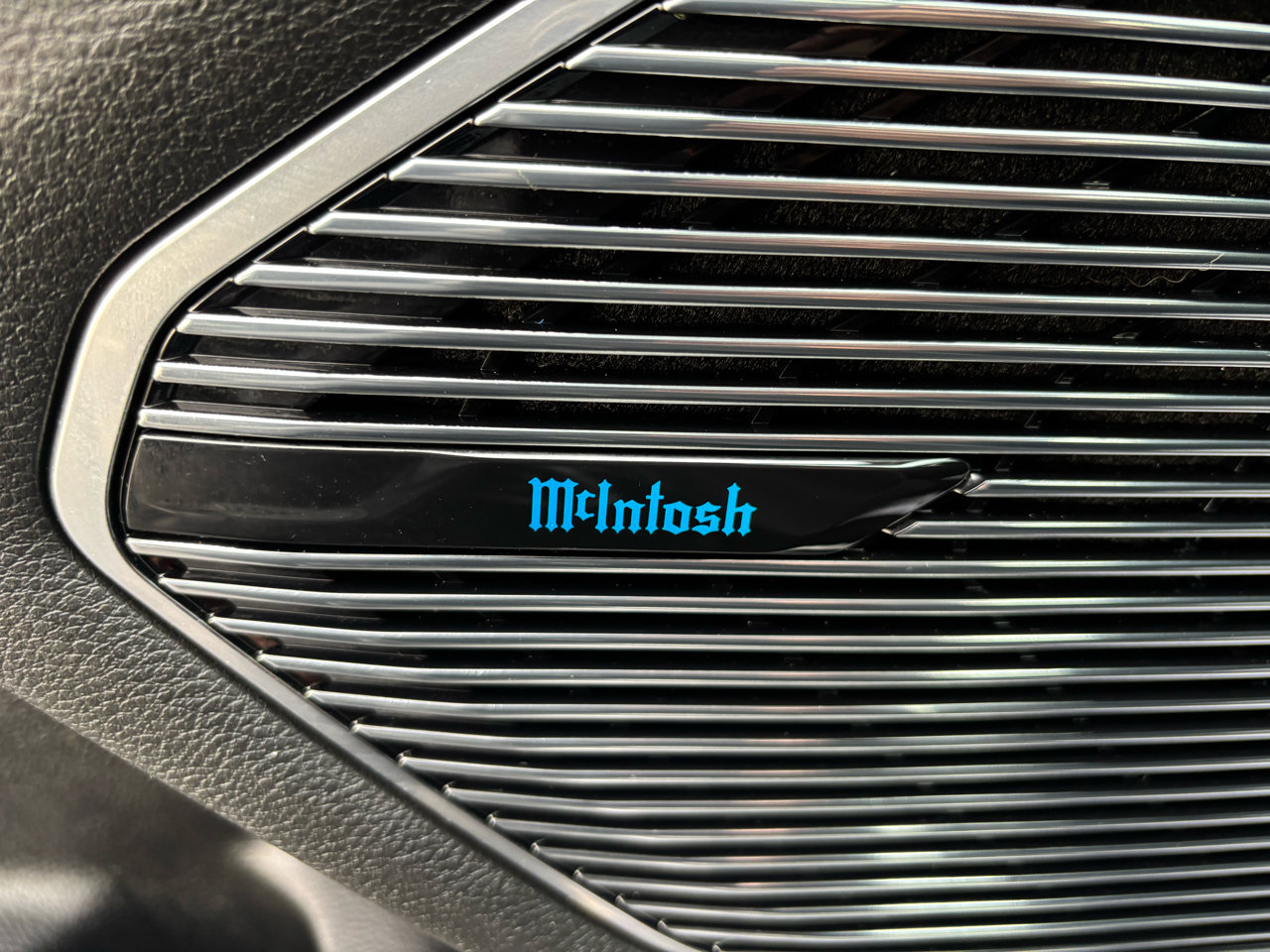 Used 2021 Jeep Grand Cherokee L Overland w/ Luxury Tech Group IV image 17