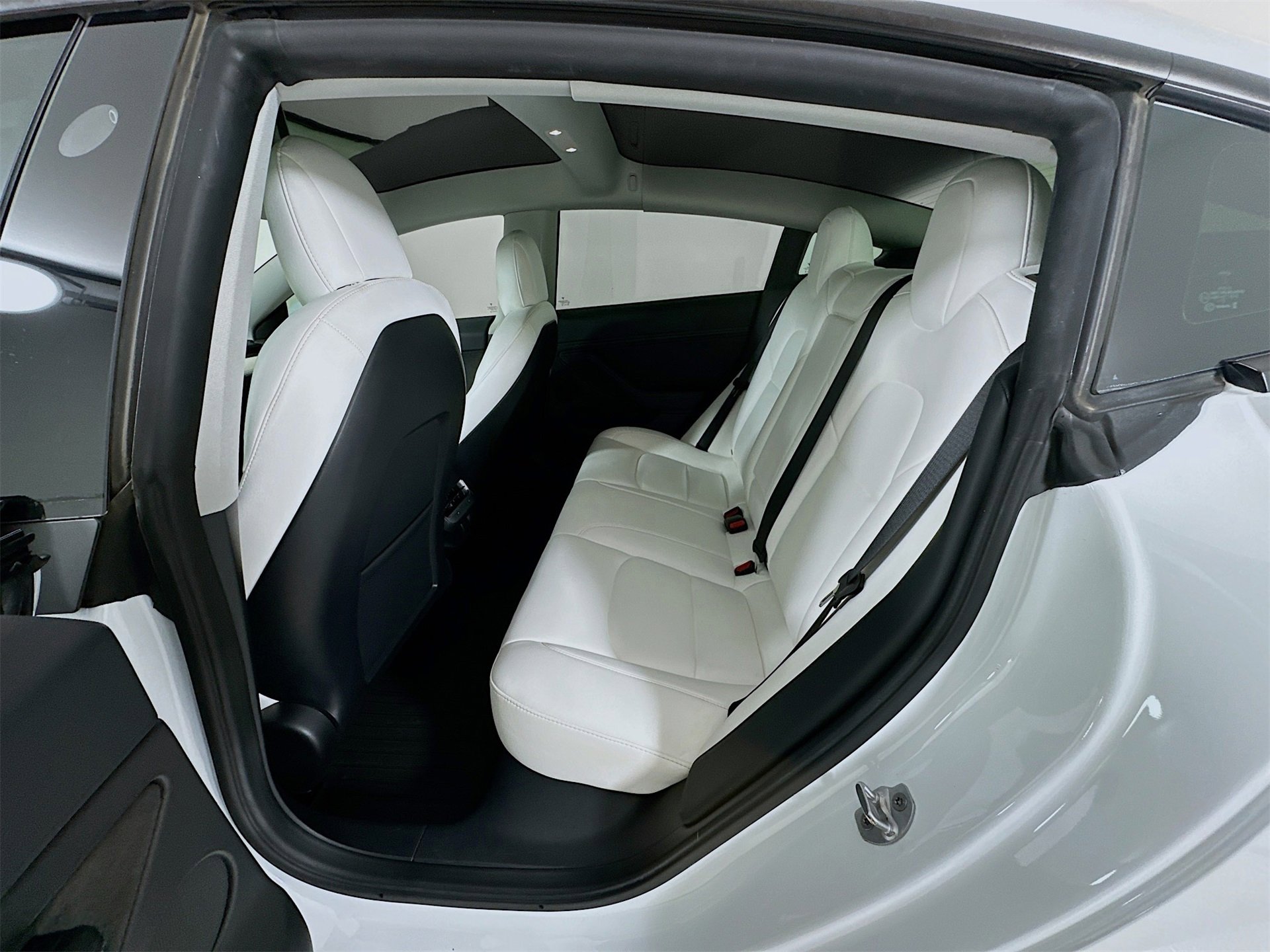 Used 2022 Tesla Model 3 Long Range image 26