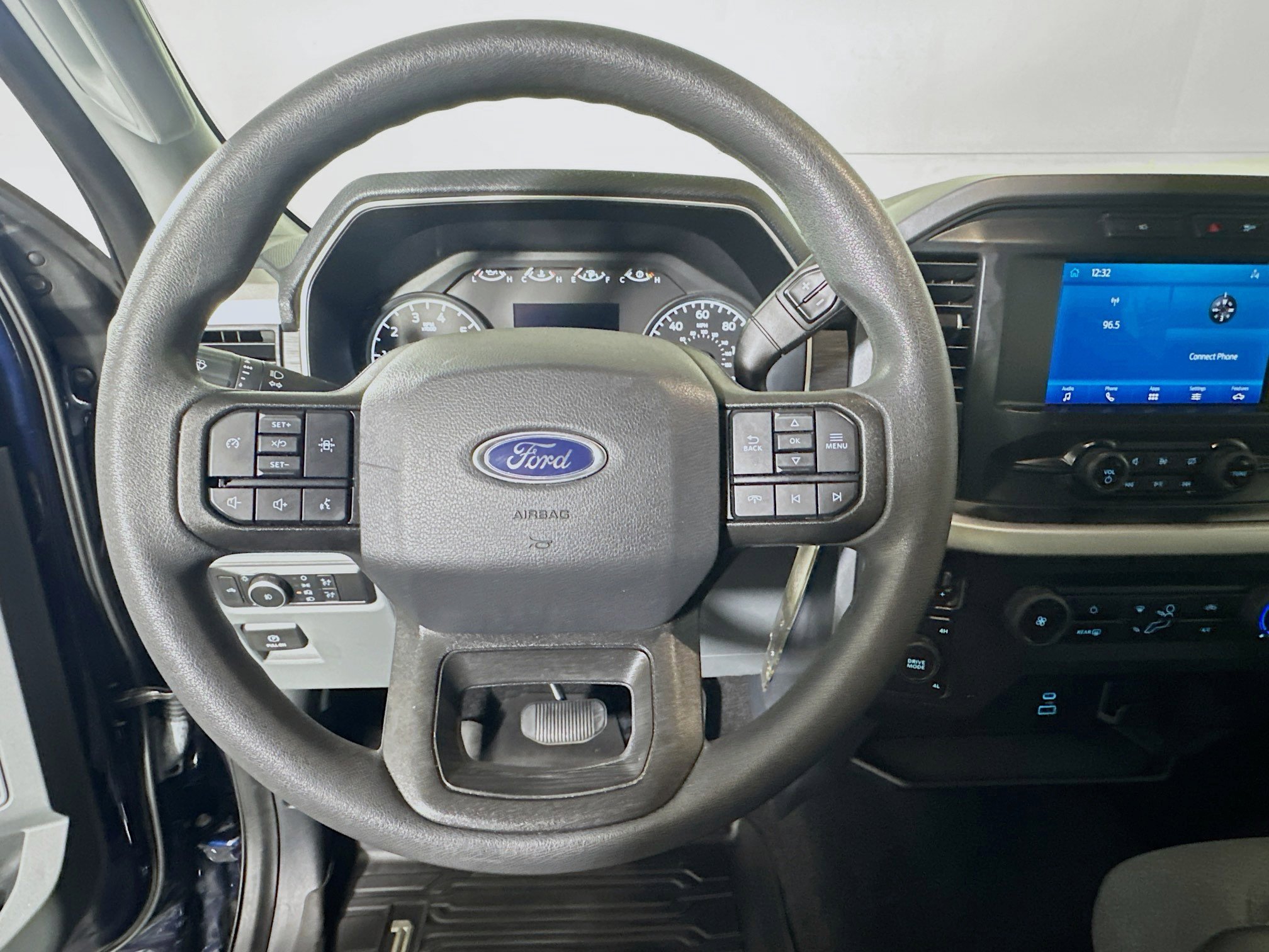 Used 2022 Ford F150 XLT w/ Trailer Tow Package AWD/4WD image 15