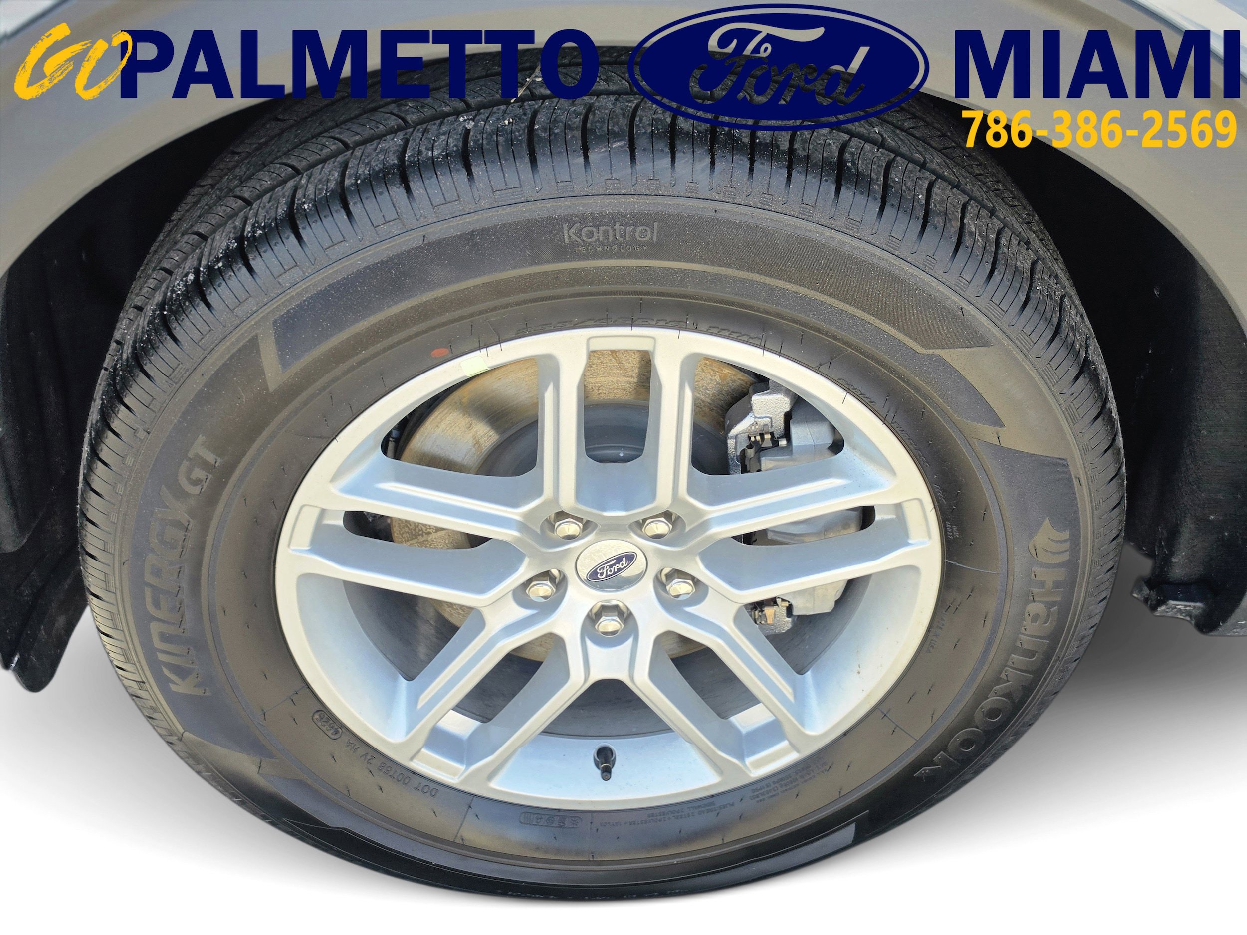 New 2026 Ford Explorer Active w/ Active Comfort Package RWD image 8