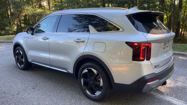 Used 2025 Kia Sorento SX Prestige AWD/4WD image 7