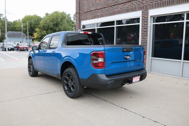 New 2025 Ford Maverick Lariat w/ Black Appearance Package image 6