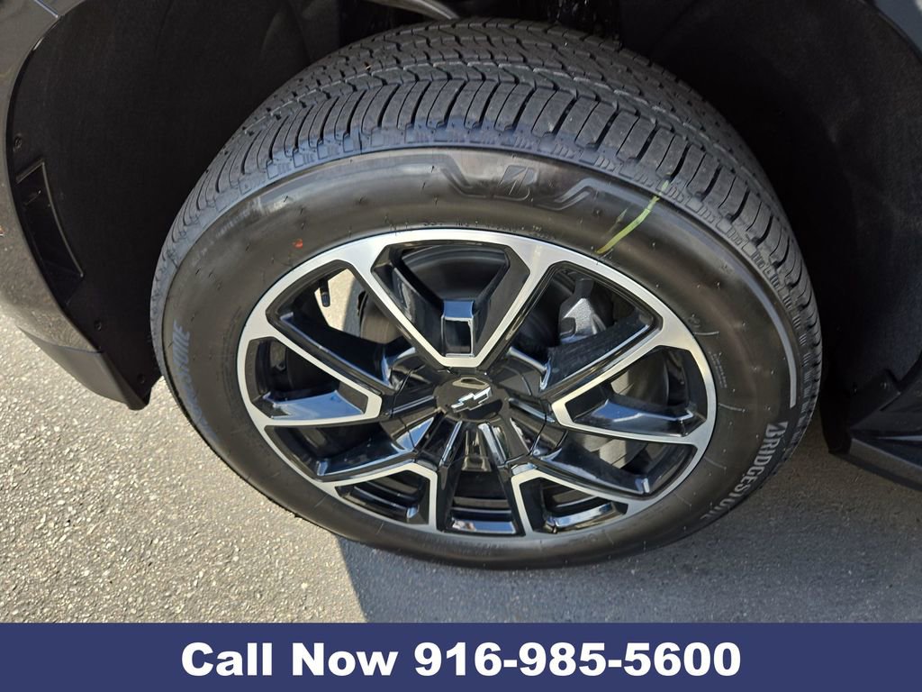 New 2026 Chevrolet Suburban RST image 37