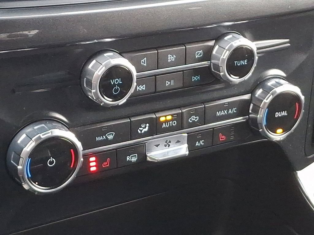 Certified 2022 Ford F150 XLT w/ Equipment Group 302A High image 16