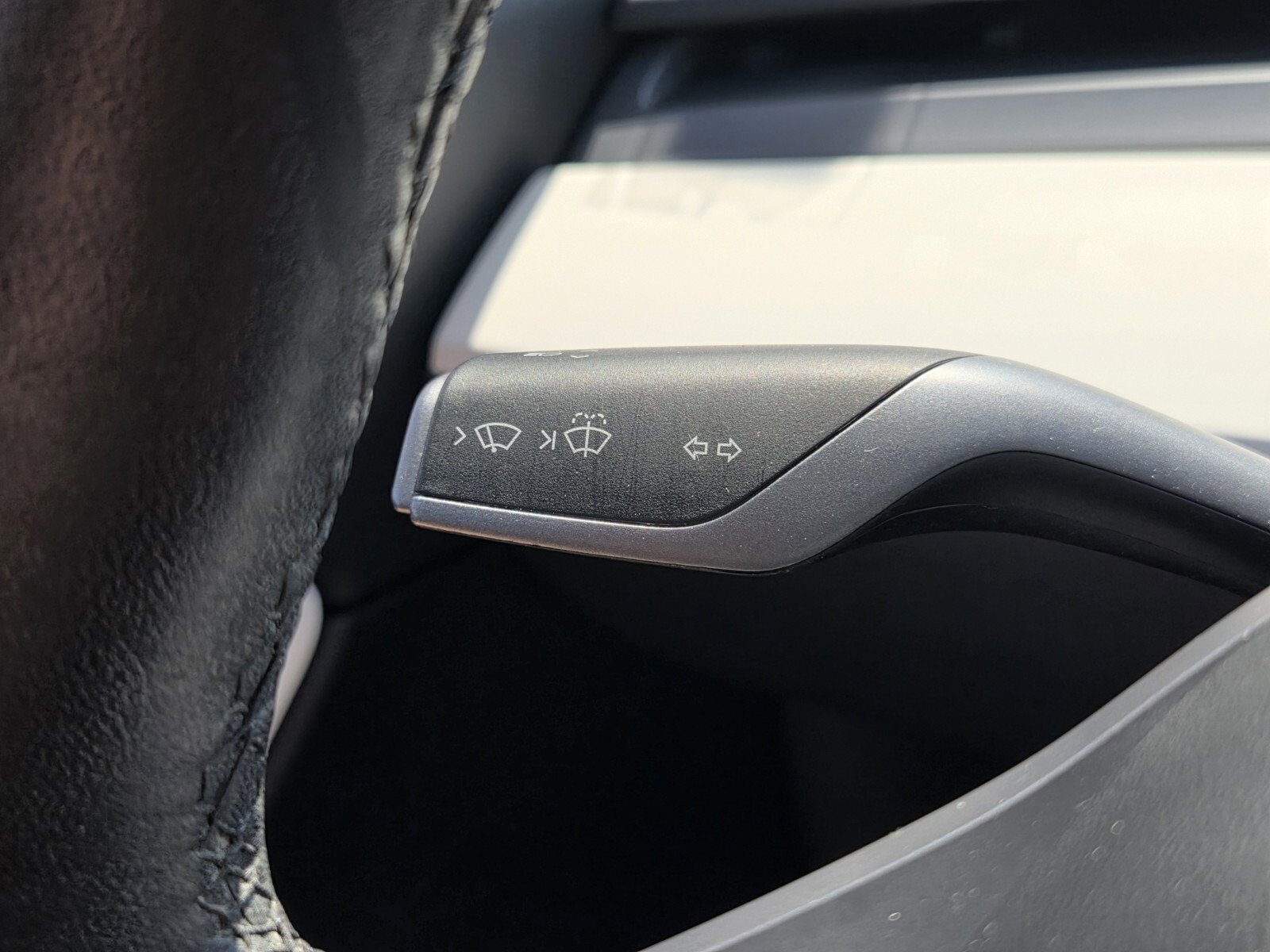 Used 2021 Tesla Model Y Long Range image 28