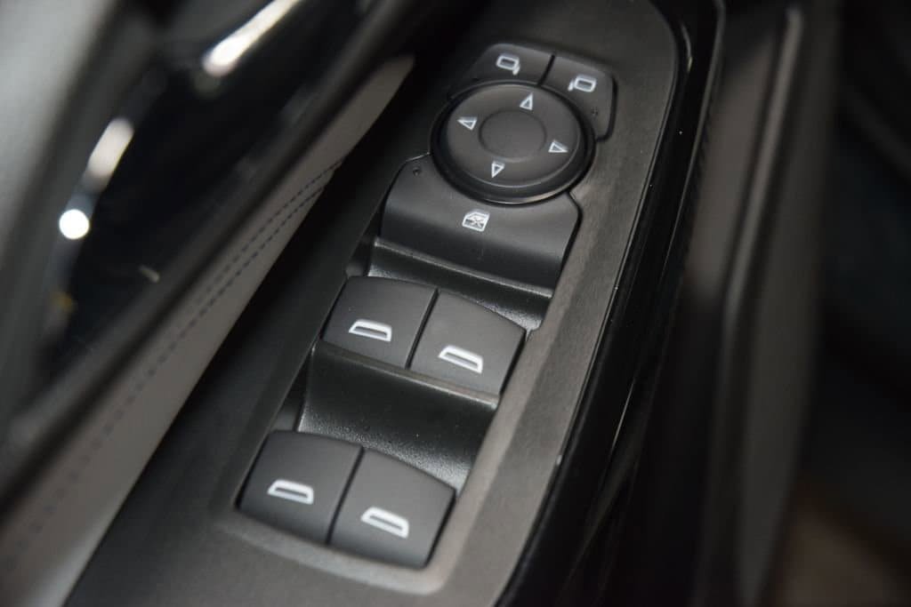 New 2026 Chevrolet Trax LT w/ Sunroof Package FWD image 43