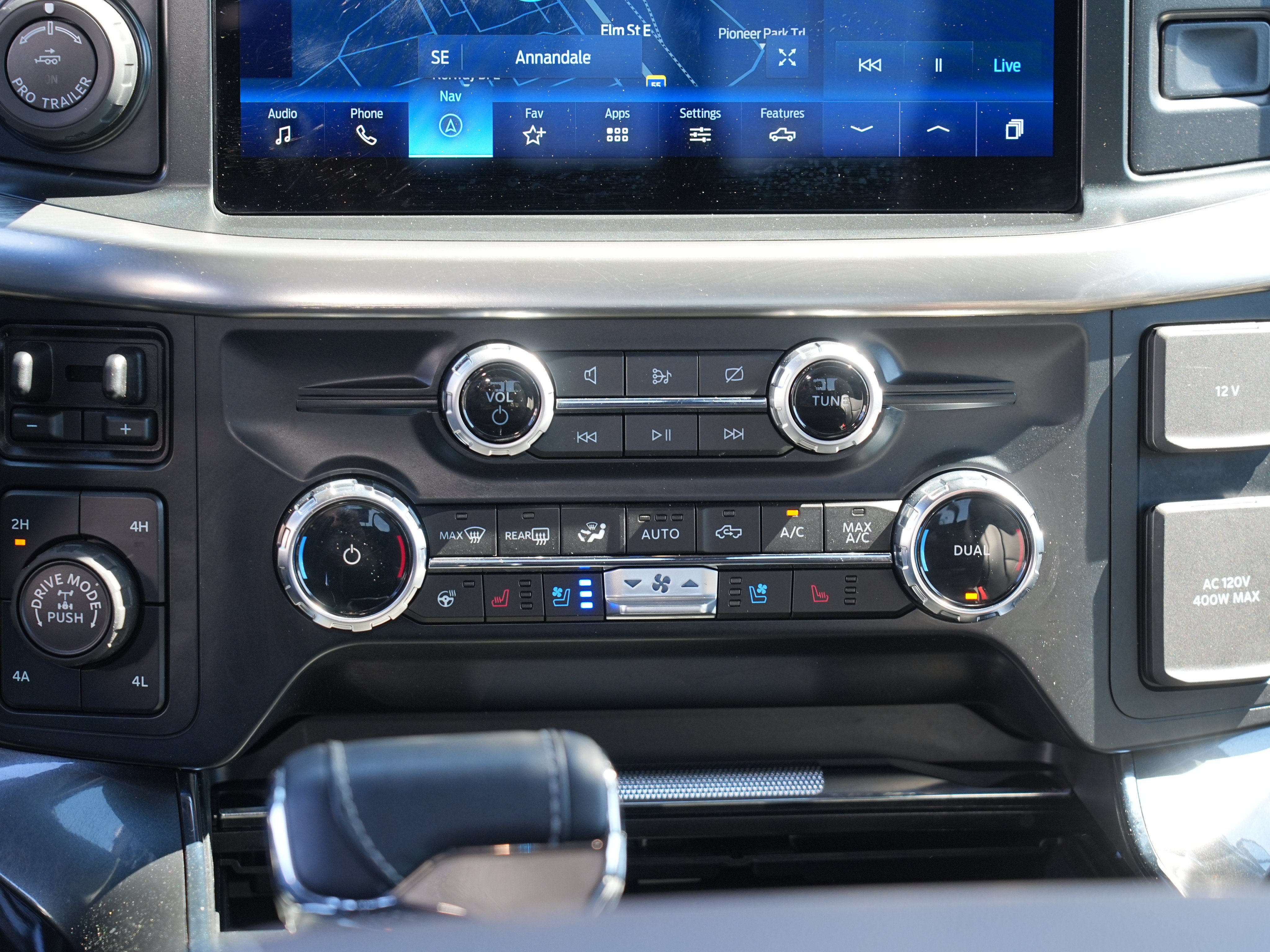 Used 2023 Ford F150 Lariat w/ Equipment Group 502A High AWD/4WD image 26