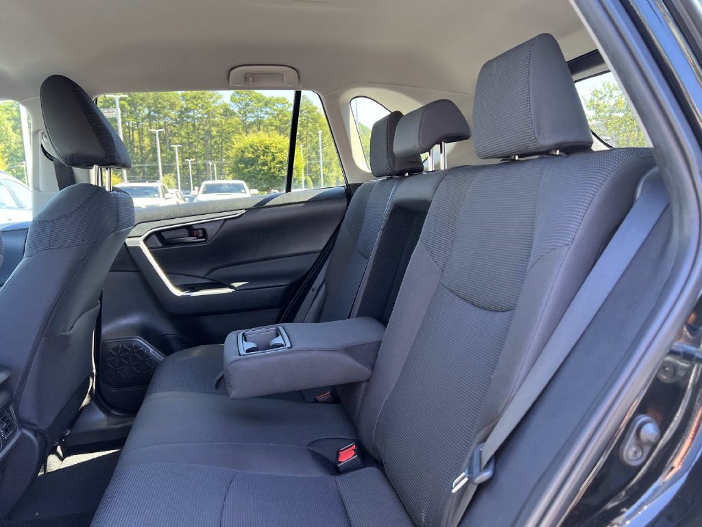 Used 2024 Toyota RAV4 LE FWD image 13