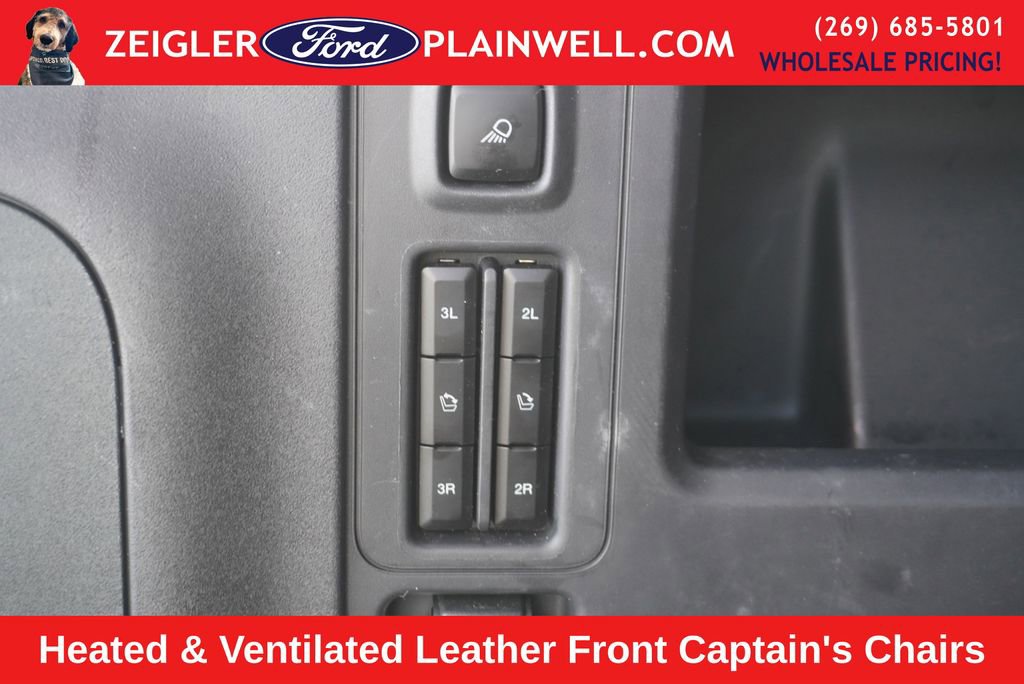 Used 2025 Ford Expedition Platinum image 16