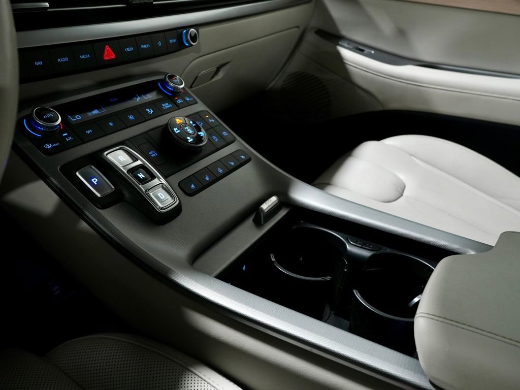 Used 2023 Hyundai Palisade Limited image 22