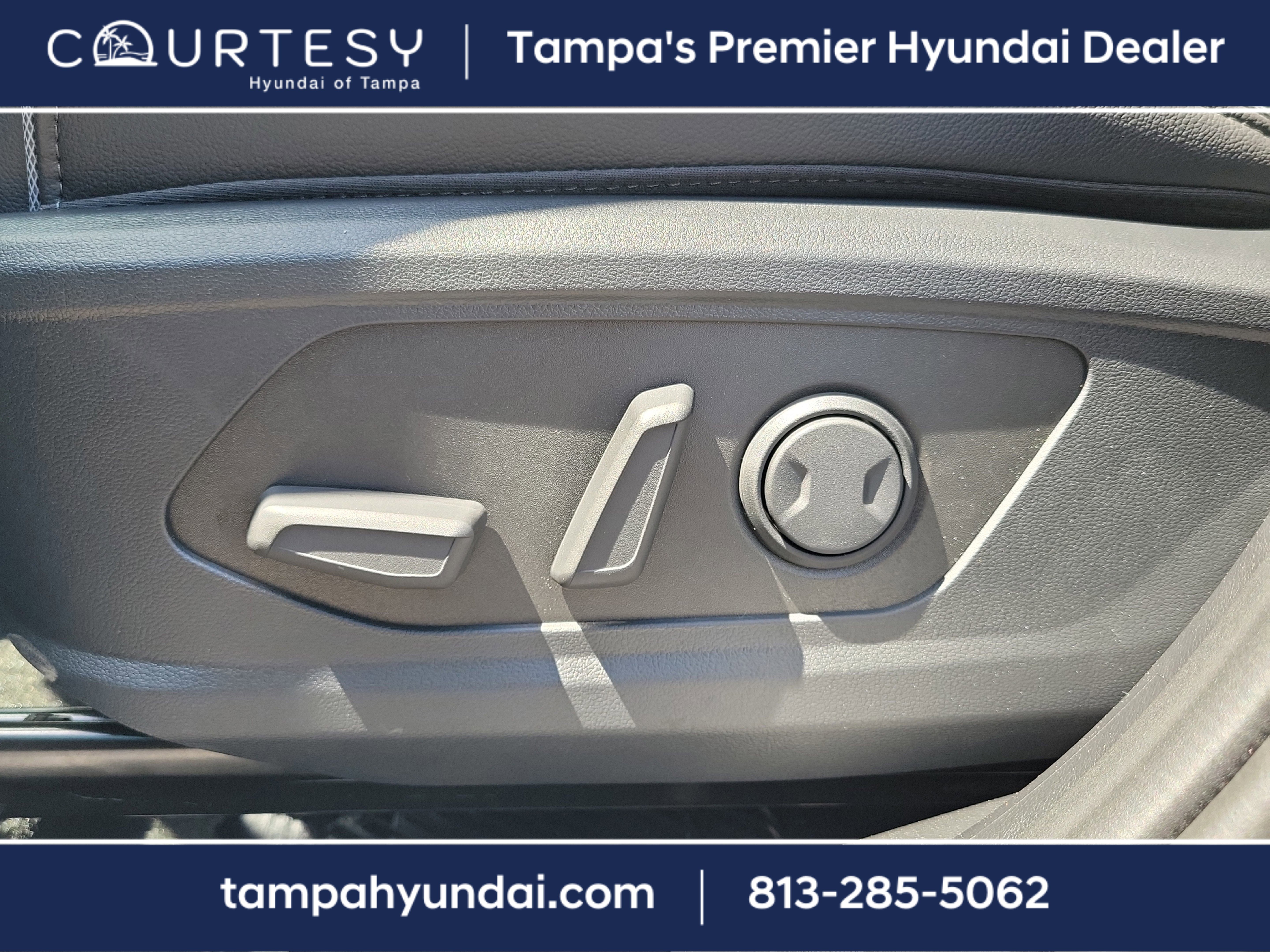New 2025 Hyundai Tucson Limited image 21
