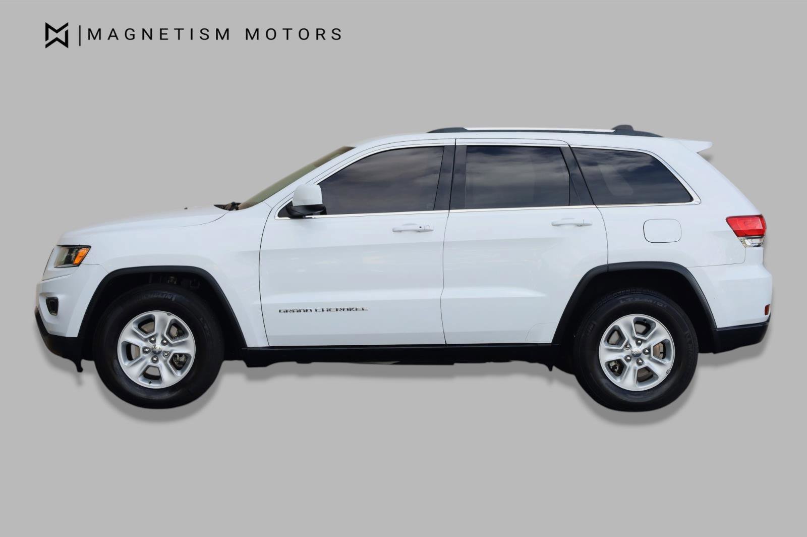 Used 2016 Jeep Grand Cherokee Laredo w/ Quick Order Package 23E RWD image 2