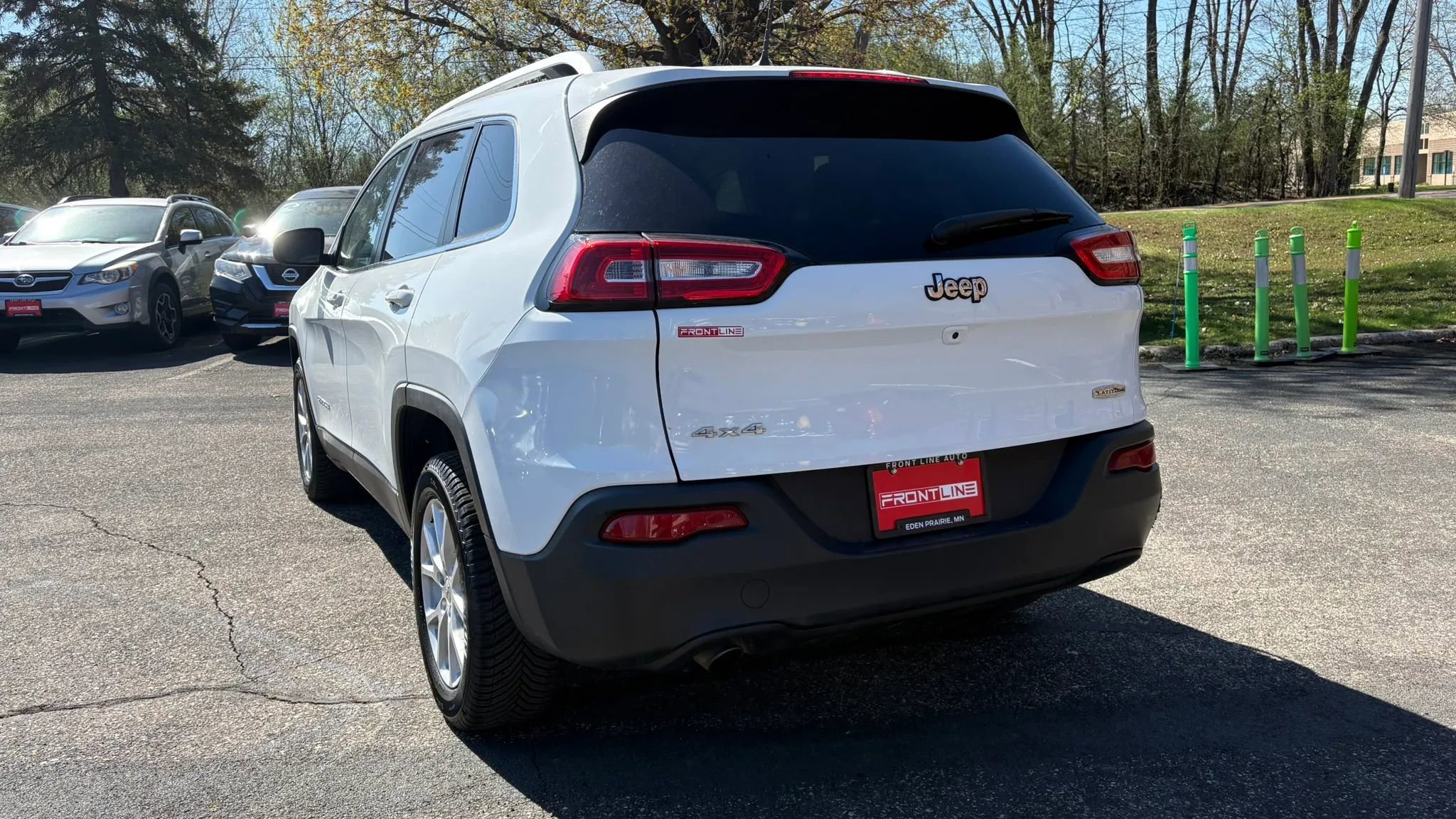 Used 2017 Jeep Cherokee Latitude w/ Cold Weather Group AWD/4WD image 7