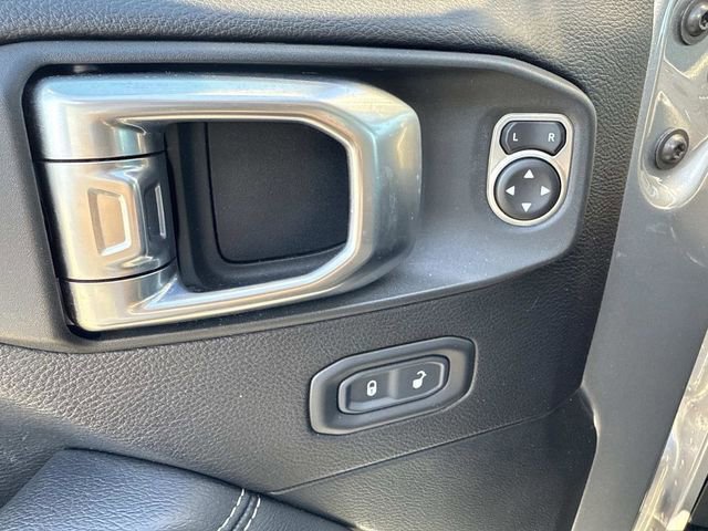 Used 2020 Jeep Gladiator Overland w/ Safety Group image 19