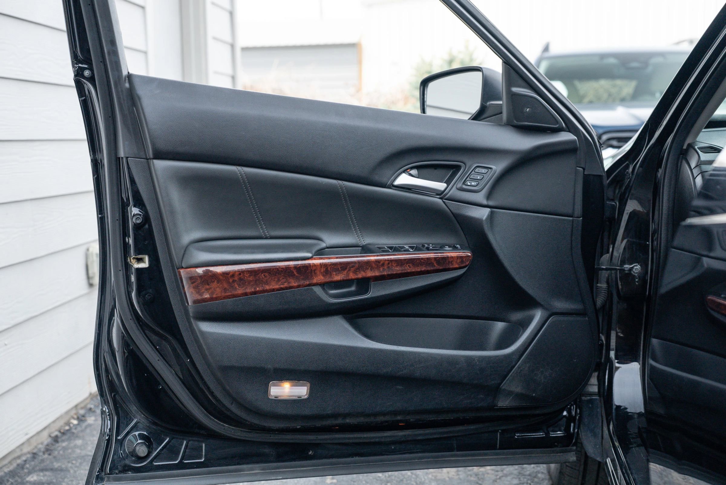 Used 2012 Honda Crosstour EX-L image 24