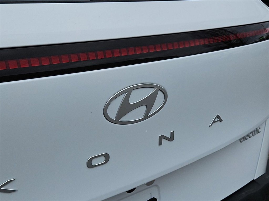 Certified 2024 Hyundai Kona SEL image 25