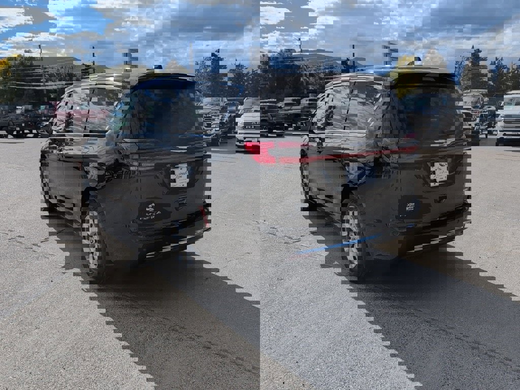 New 2026 Chrysler Pacifica Select image 27