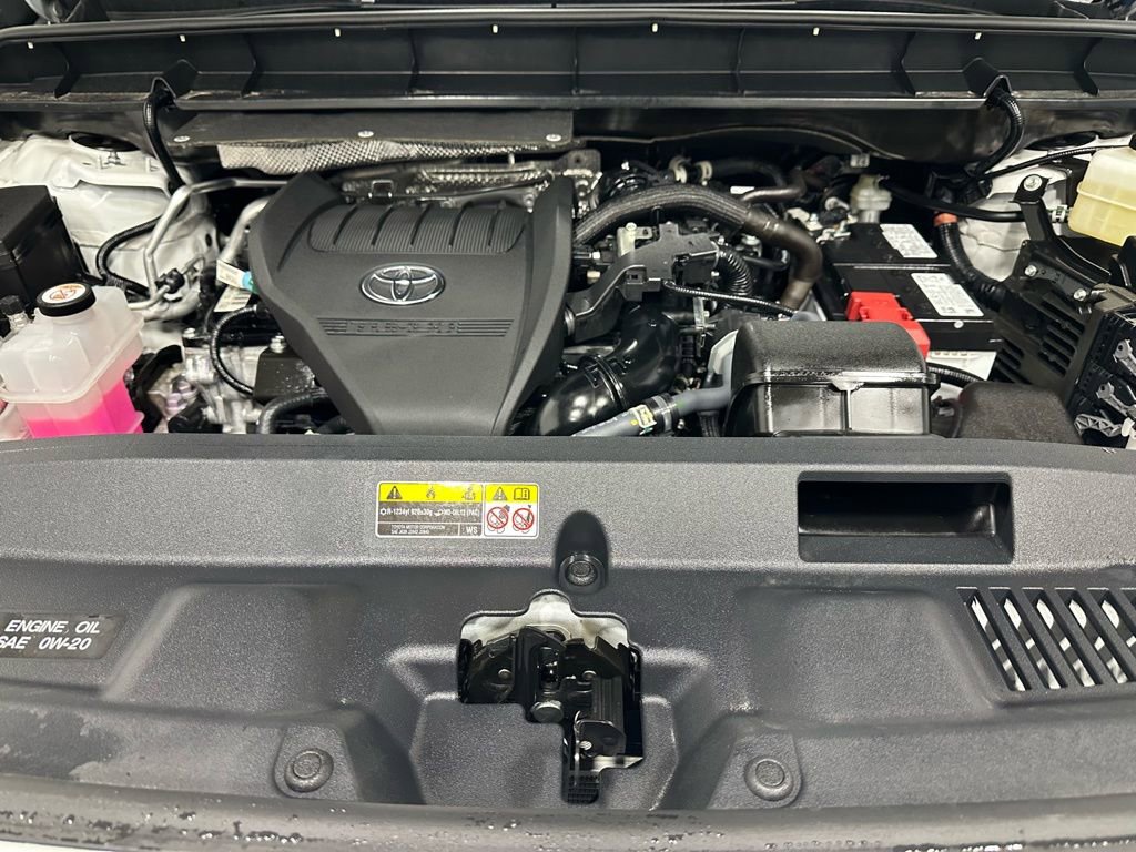 Used 2025 Toyota Highlander XLE image 69