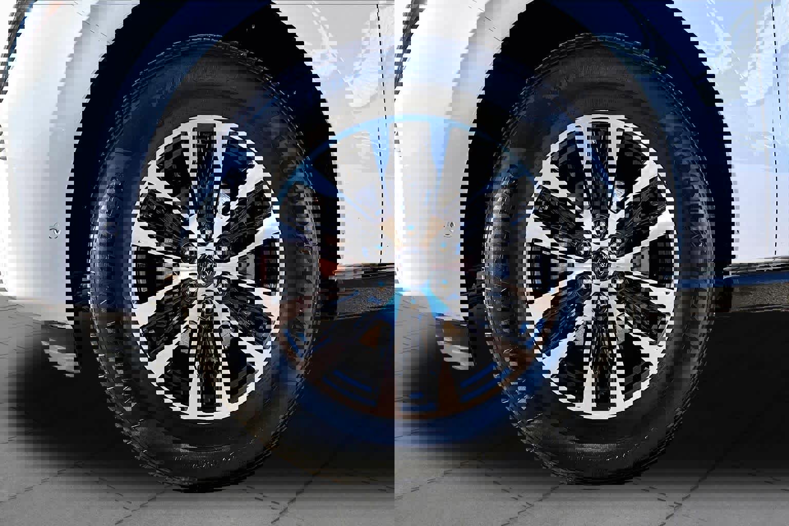 Used 2025 Ford Expedition Platinum image 16