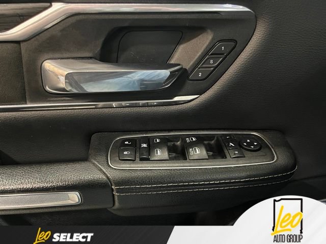 Used 2023 RAM 1500 Laramie AWD/4WD image 18