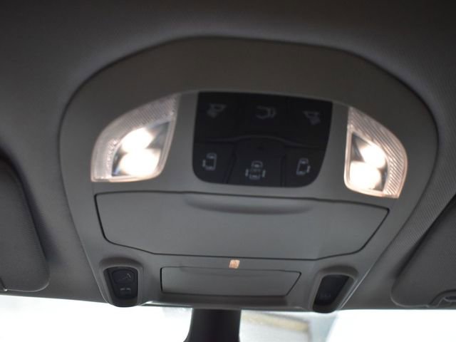 Used 2023 Chrysler Pacifica Limited image 35