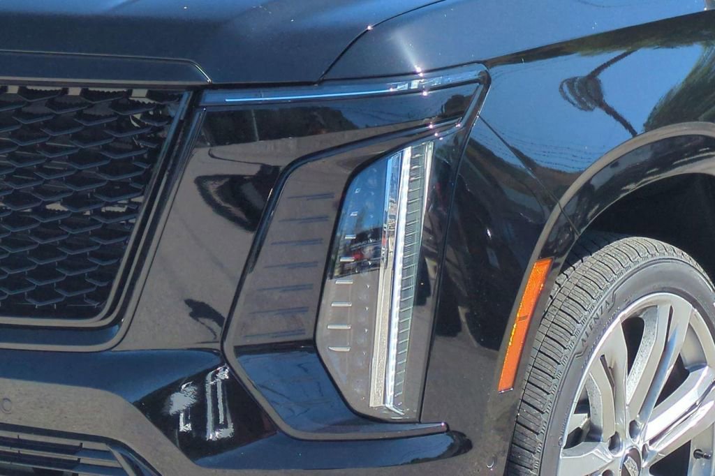 New 2026 Cadillac Escalade Platinum Sport w/ LPO, Floor Liner Package AWD/4WD image 15