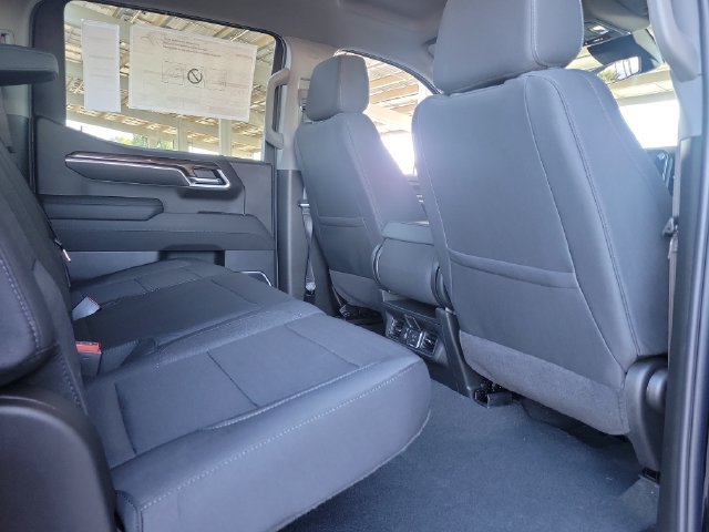 New 2026 Chevrolet Silverado 1500 LT w/ Z71 Off-Road Package AWD/4WD image 18