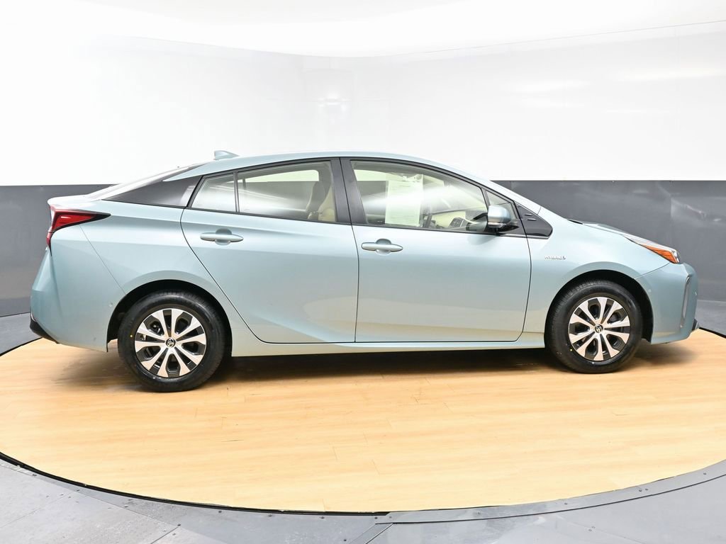 Used 2019 Toyota Prius LE image 8