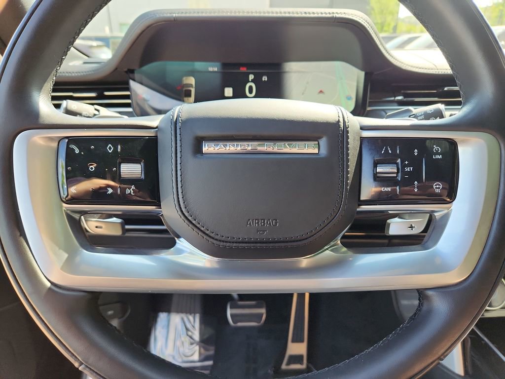 Used 2023 Land Rover Range Rover SE image 18