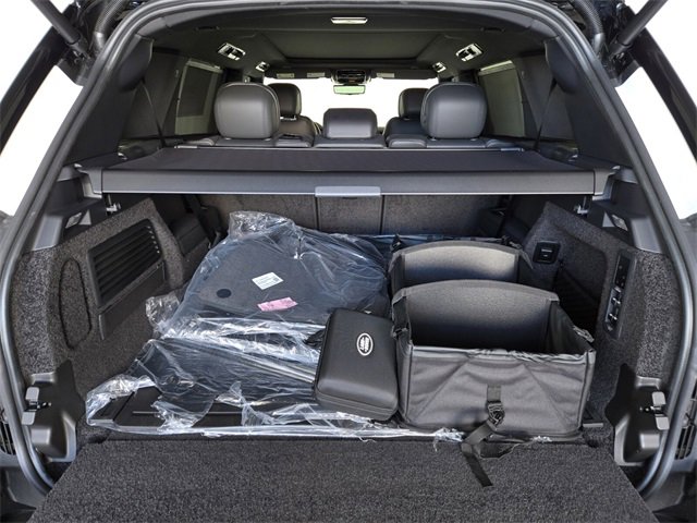 New 2026 Land Rover Range Rover Long Wheelbase SE image 14