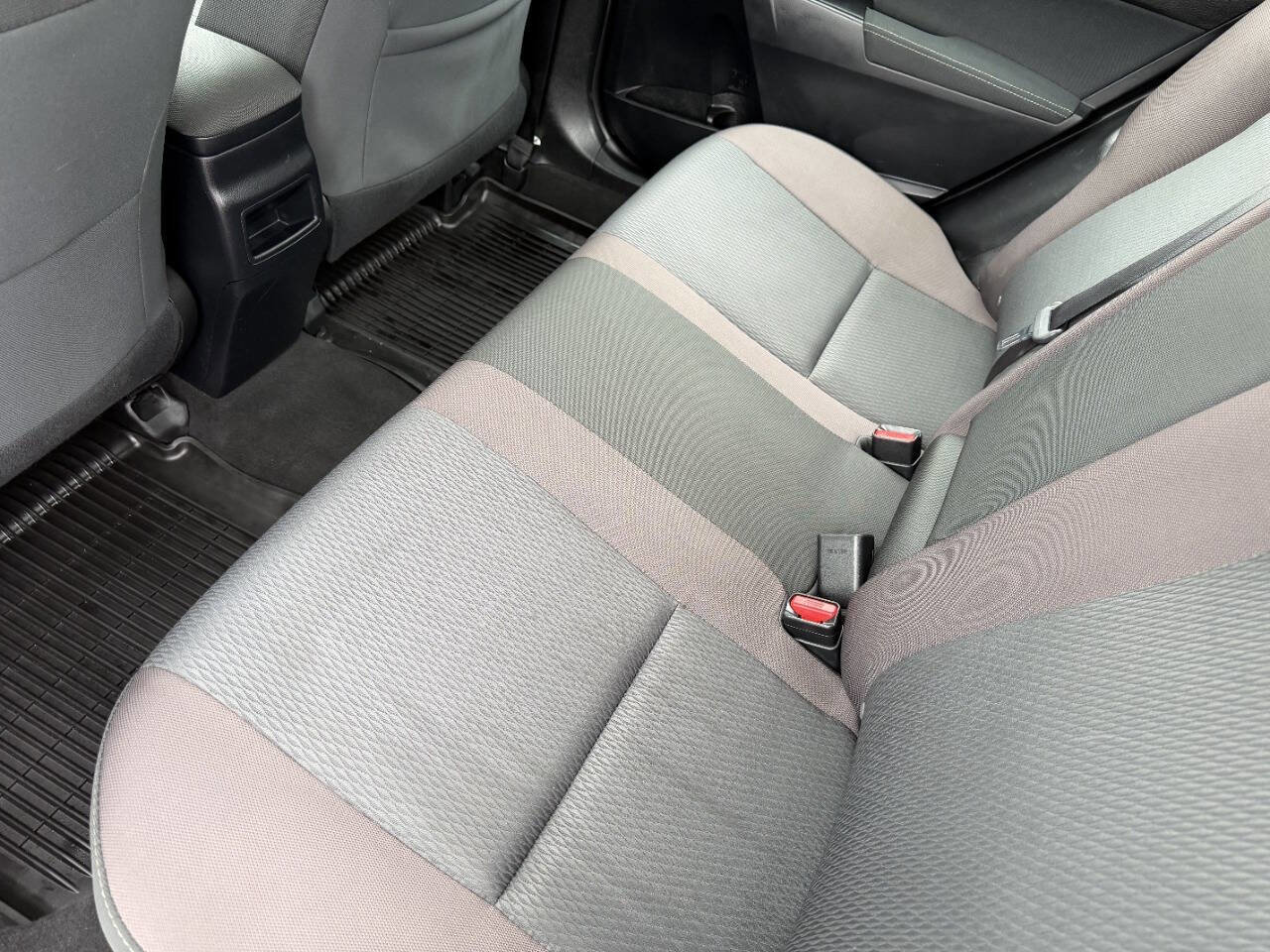 Used 2018 Toyota Corolla LE w/ LE Premium Package w/Moonroof FWD image 20