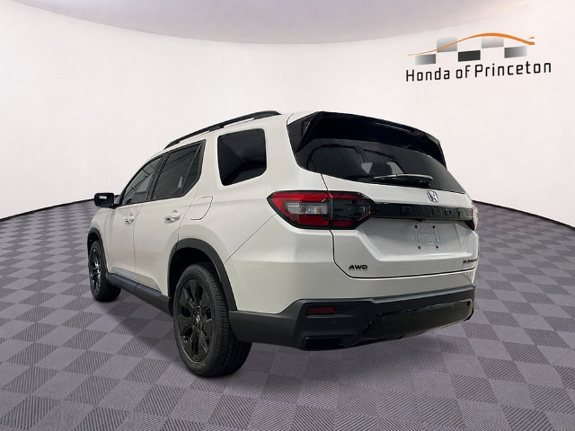 New 2026 Honda Pilot Black Edition image 5