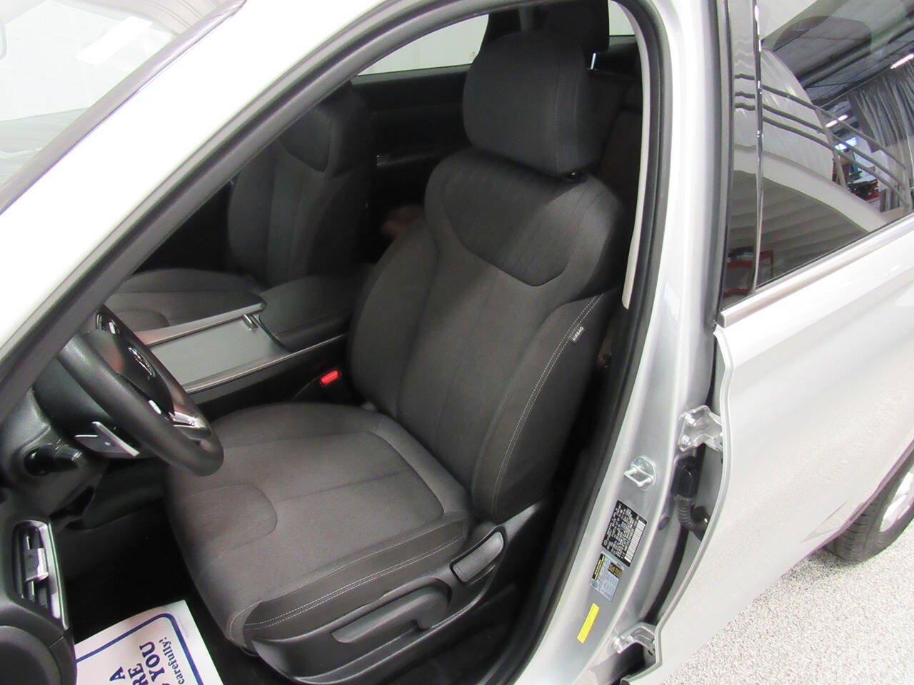 Used 2022 Hyundai Palisade SE AWD/4WD image 28
