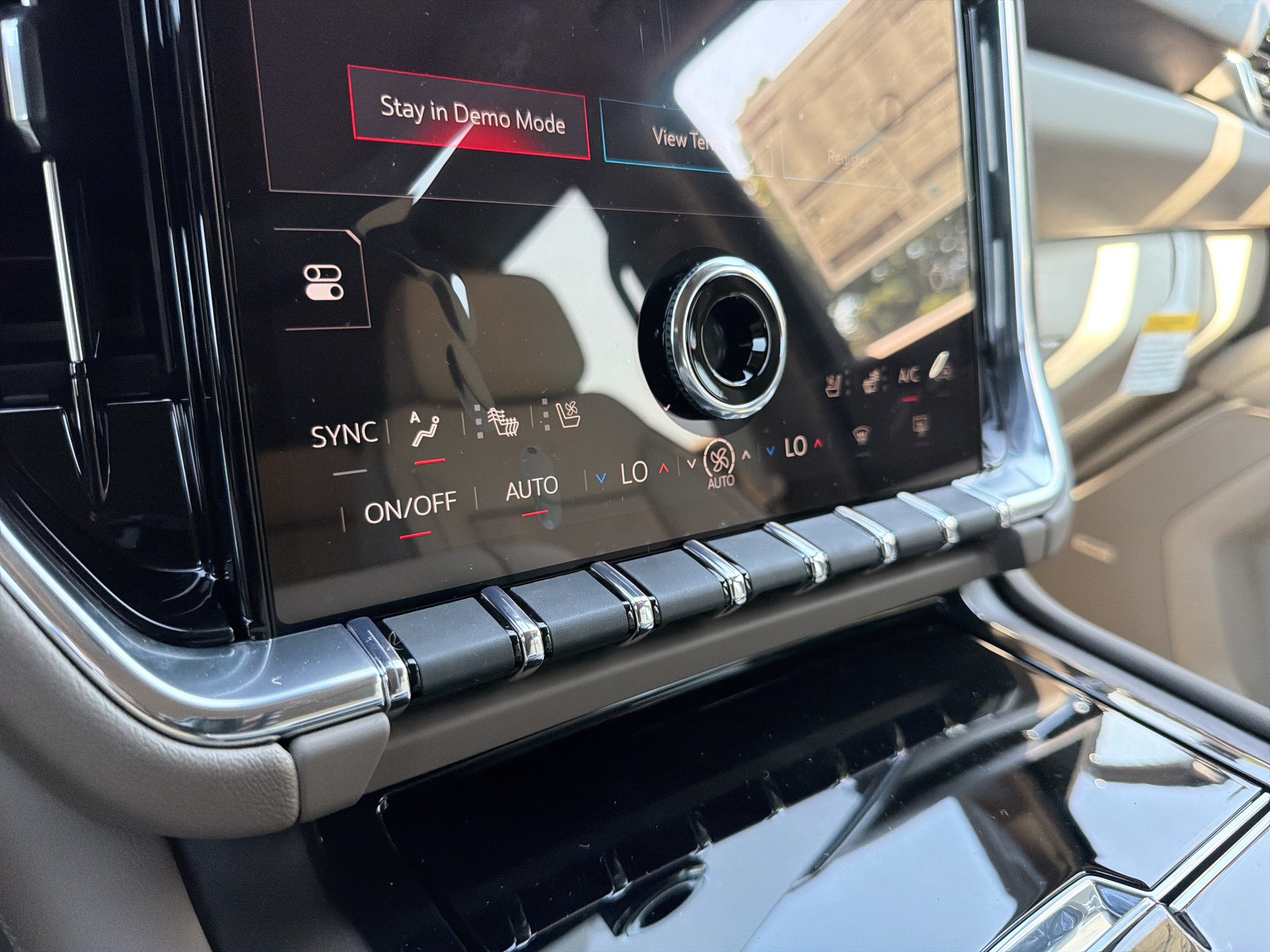 New 2026 GMC Yukon Denali w/ Sun & Power Step Package AWD/4WD image 27