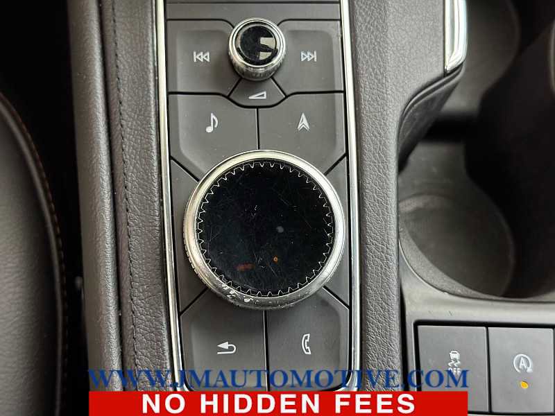 Used 2020 Cadillac XT4 Sport w/ Driver Awareness Package image 35